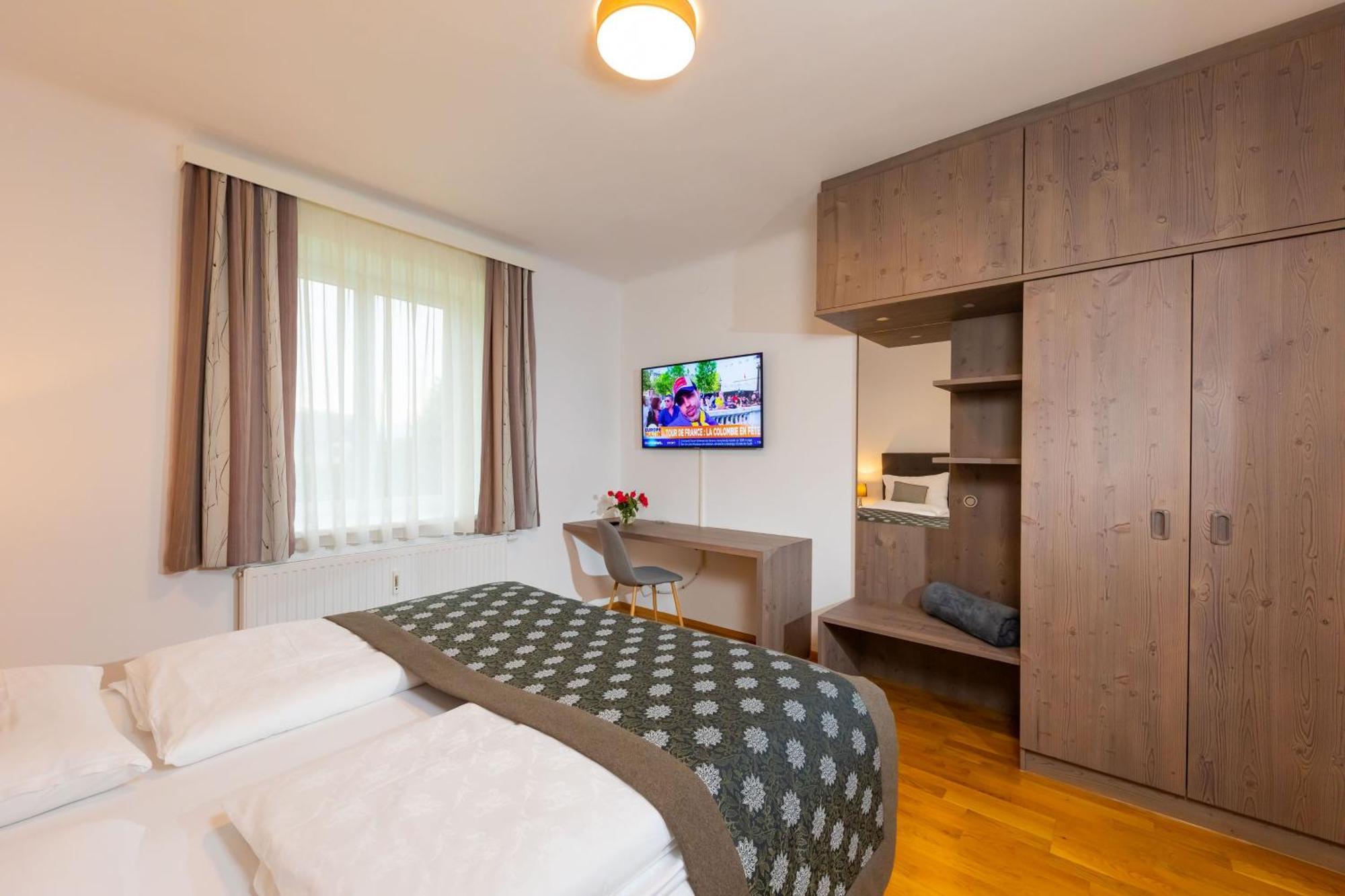 Apartmenthaus Pastner Am Teich Übelbach Dış mekan fotoğraf