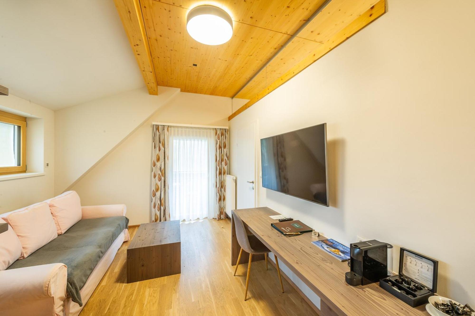 Apartmenthaus Pastner Am Teich Übelbach Dış mekan fotoğraf