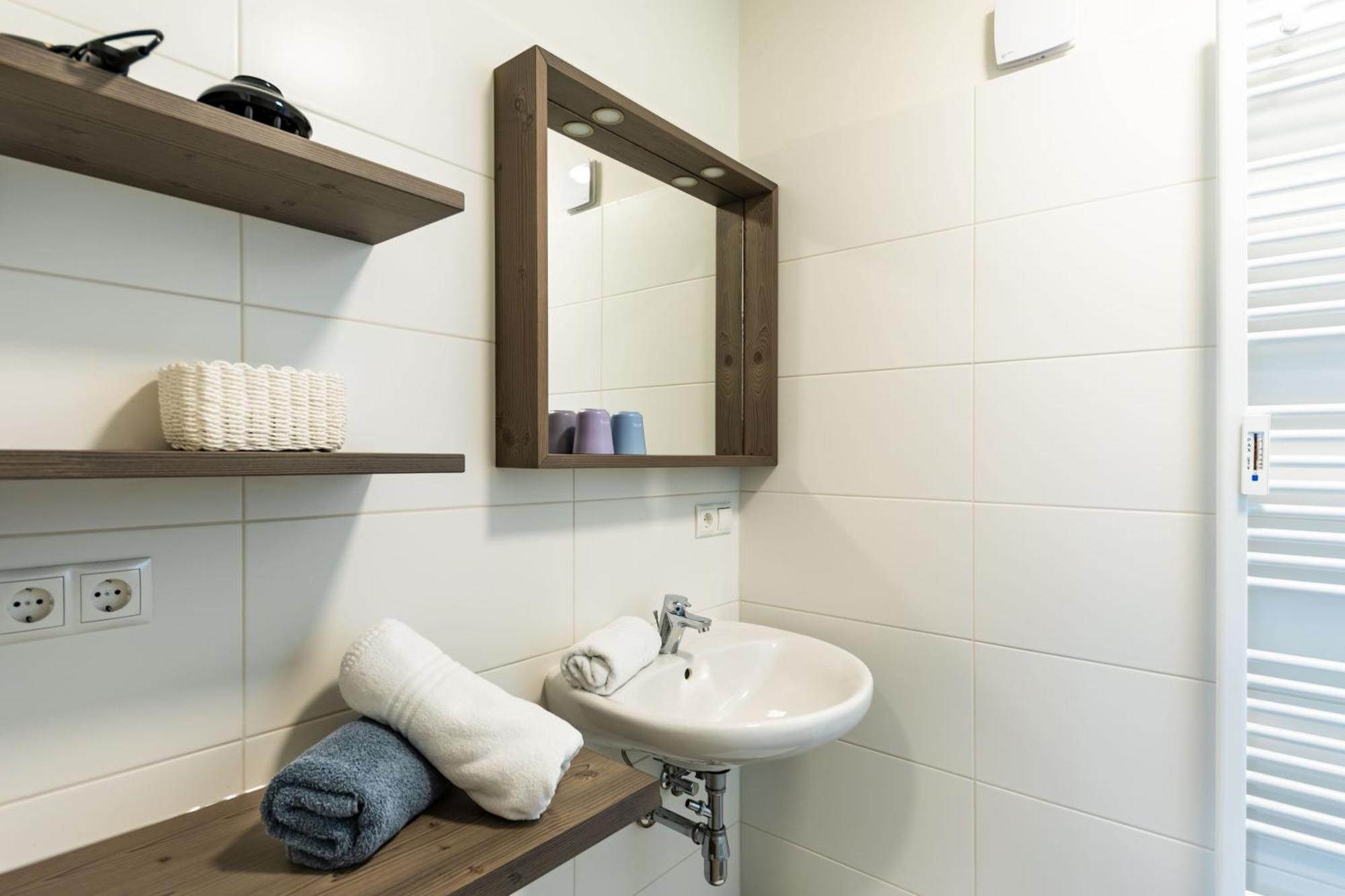 Apartmenthaus Pastner Am Teich Übelbach Dış mekan fotoğraf